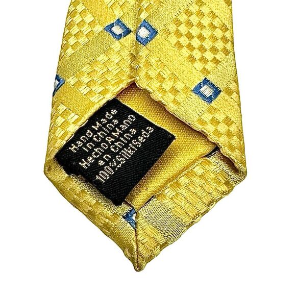 Donald J. Trump Mens Yellow Blue Silk Necktie SIGNATURE COLLECTION 3.5” X 60” - Picture 6 of 7